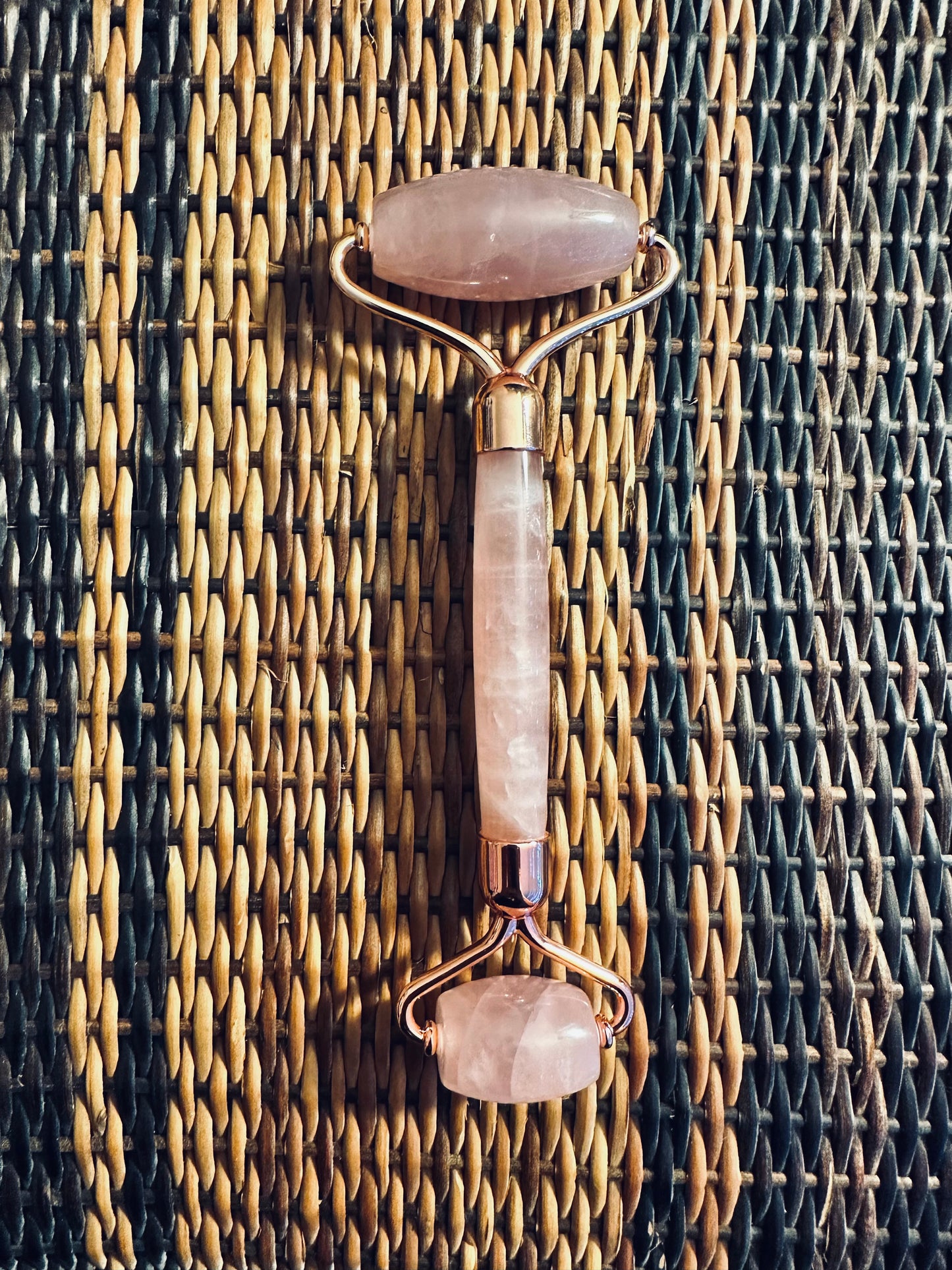 Rose quartz face roller